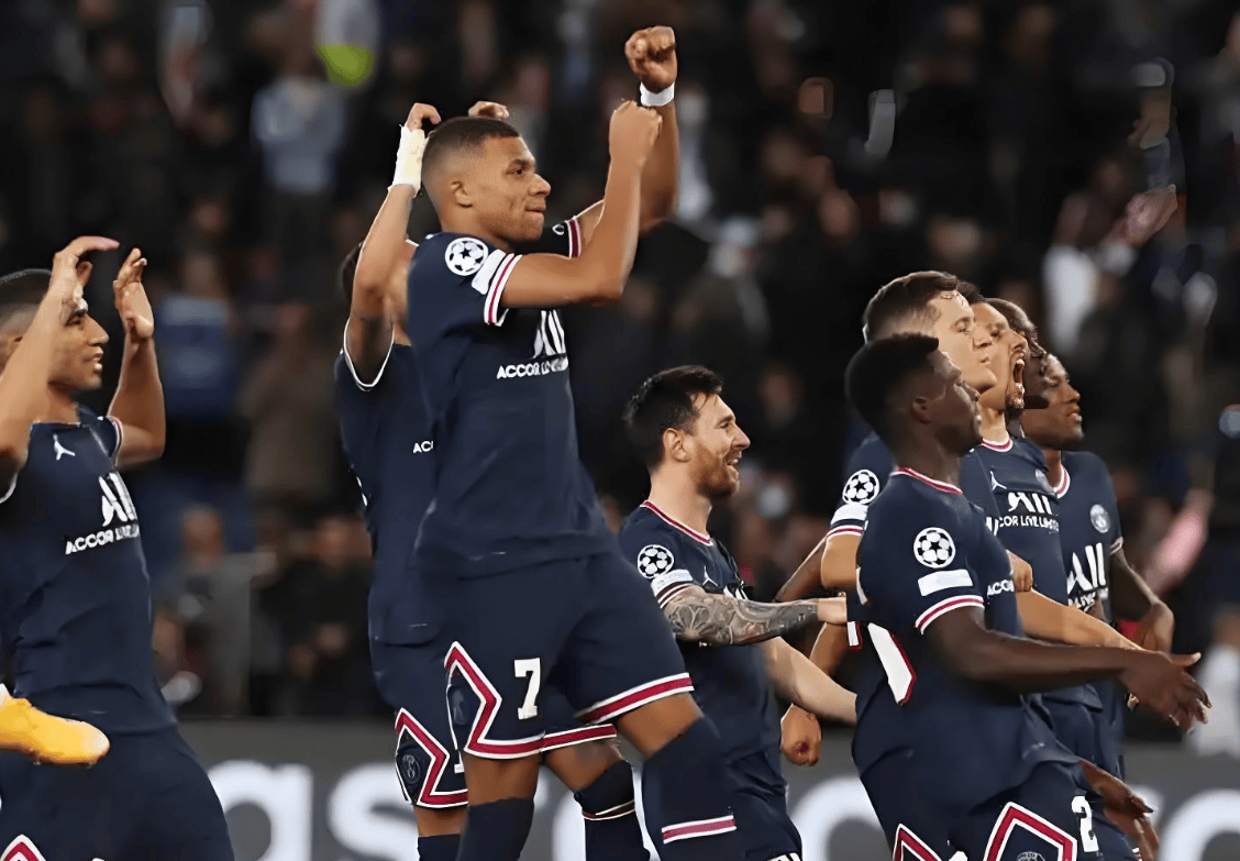 国足球的人 国足球的人