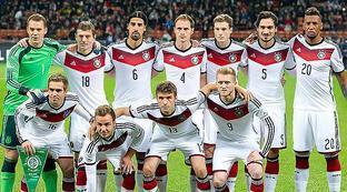 是门将卢宁 是门将卢宁