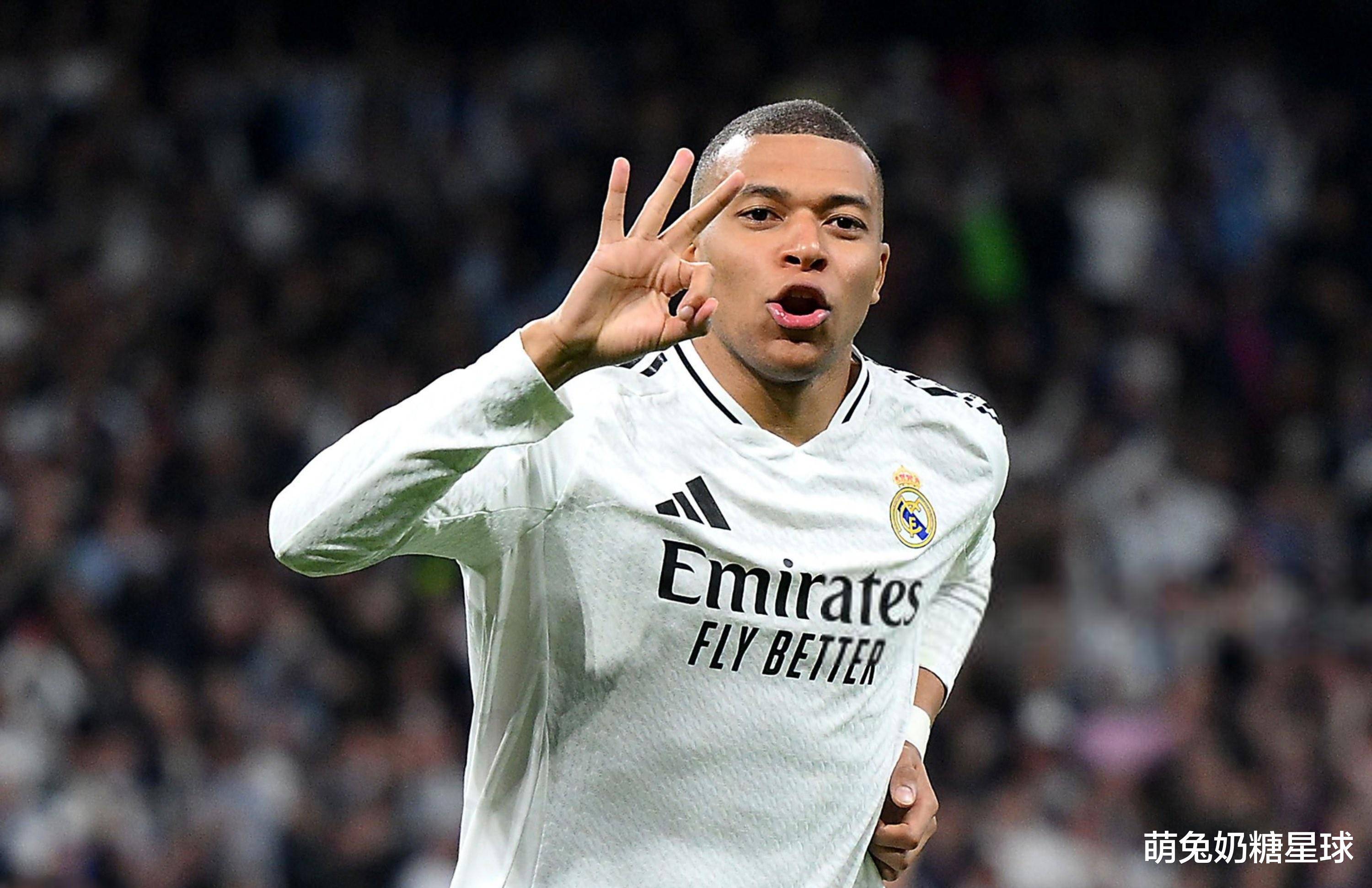 在多方面的 在多方面的