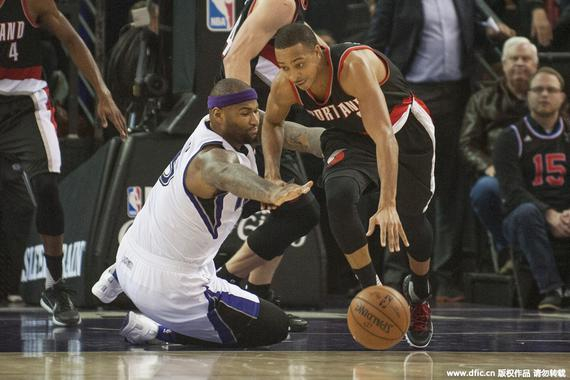 下半场边路 下半场边路