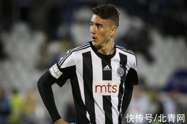 军的球迷而 军的球迷而